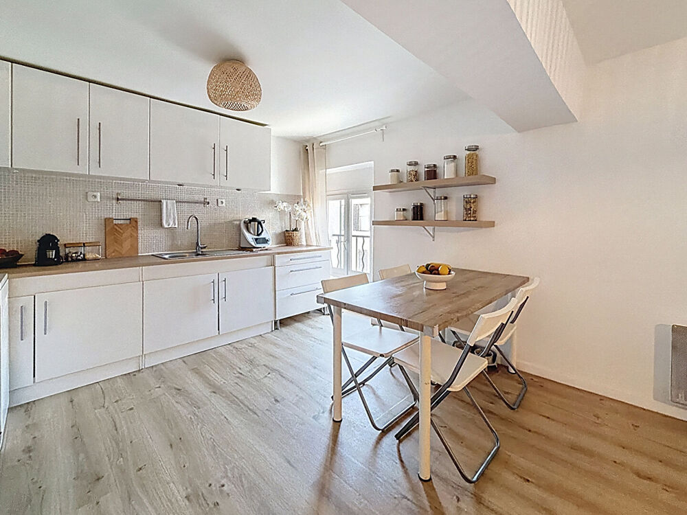 A VENDRE EXCLUSIVITE ! GRAND APPARTEMENT T2 bis / 3 pièces de 60m² - Proche des commodités !
