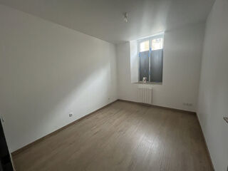  Appartement à louer 3 pièces 61 m²