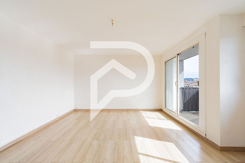 Appartement 4 pièce(s) 76 m2 Marseille 13005