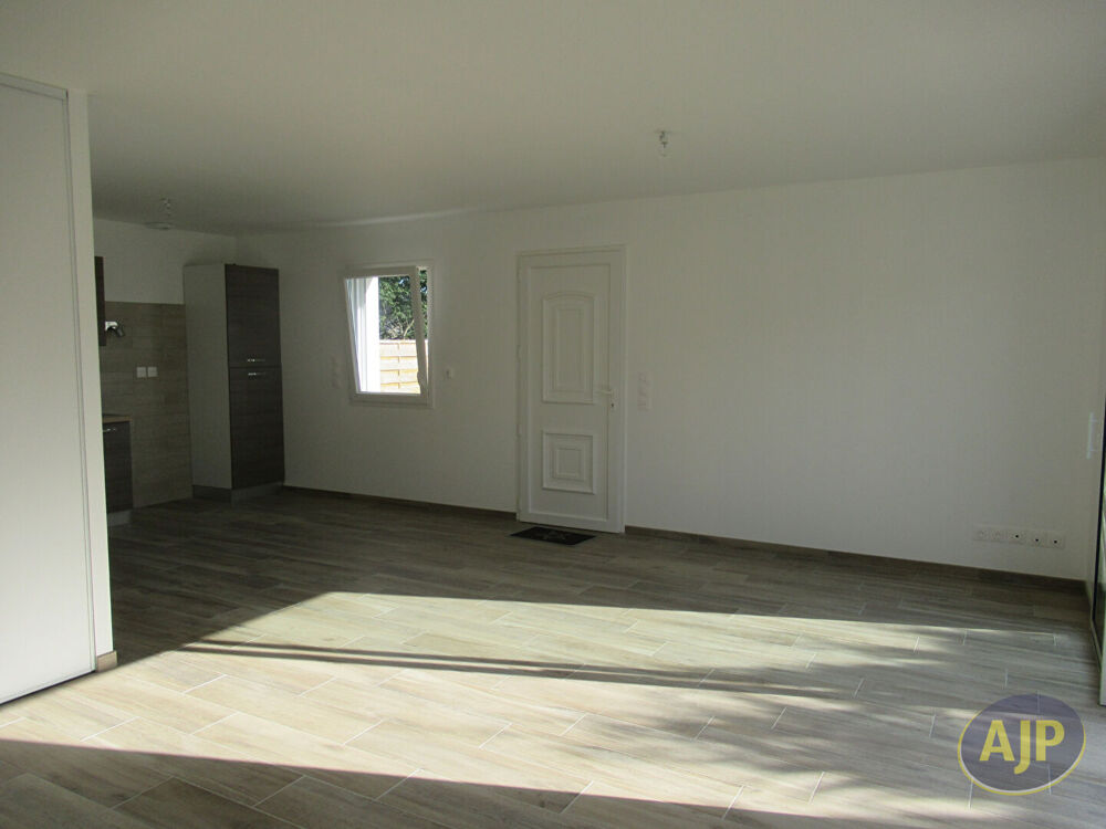 Location Maison Maison  3 pièce(s) 65.60 m2 Blain