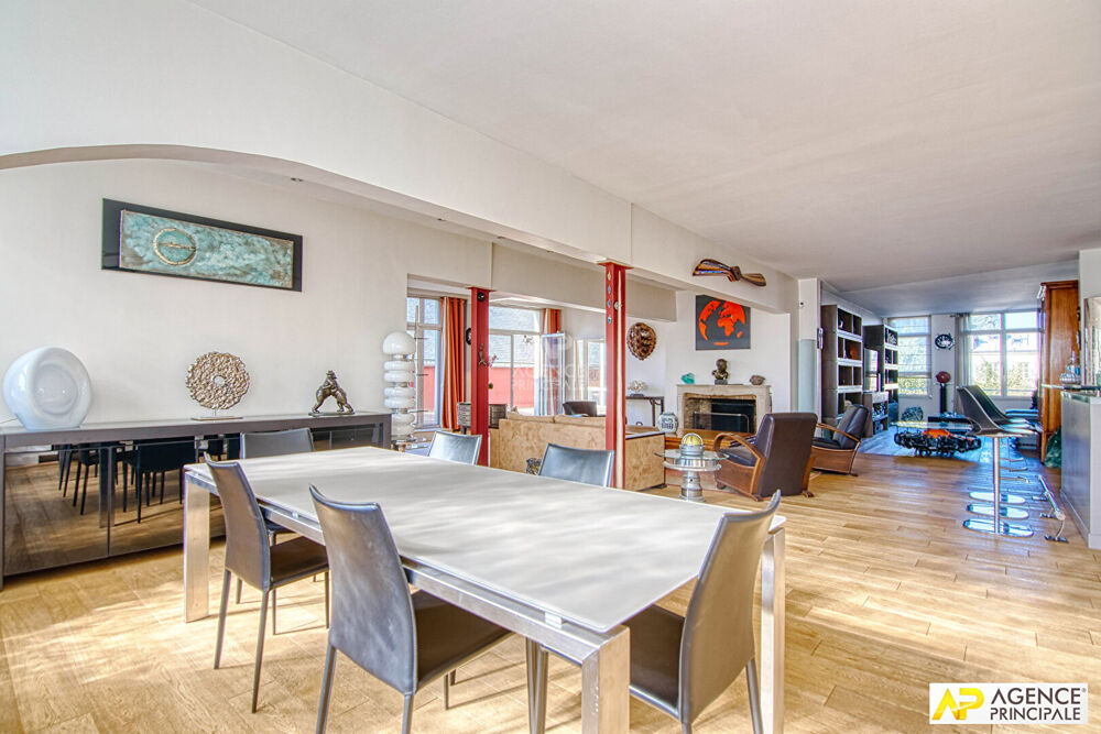 Vente Appartement Versailles Notre-Dame les Prés - Appartement 8 pièces de 322 m² situé au 1er étage avec terrasse + 2 places de parking Versailles