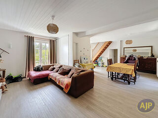  Maison à vendre 7 pièces 226 m²