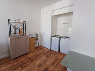  Appartement à louer 1 pièce 25 m²