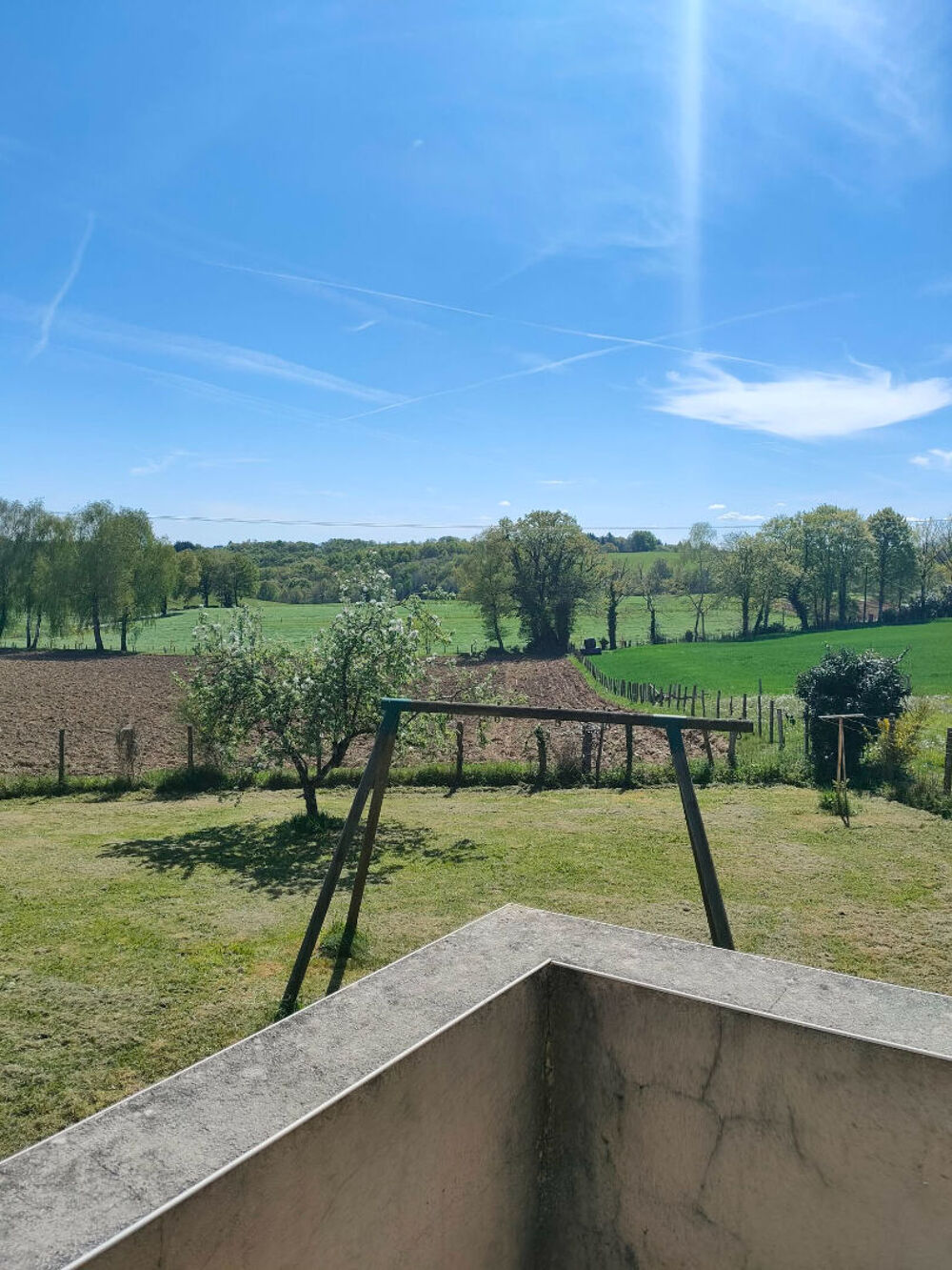 Maison en pierre 103 m² hab. avec 3 chambres et potentiel d'agrandissement