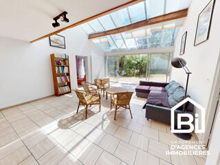  Maison à vendre 8 pièces 211 m²