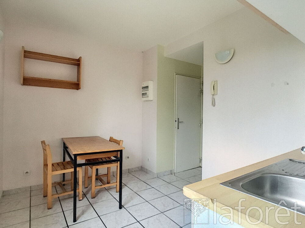 Location Appartement MEUBLE CHALONS EN CHAMPAGNE - 1 pièce - 23.68 m² Chalons en champagne