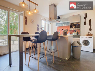  Appartement à louer 5 pièces 97 m²
