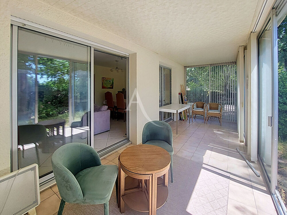 Appartement T3 avec jardin privatif, garage et cave . Proche du Parc de Moine