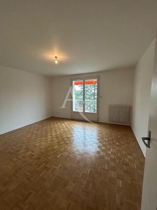  Appartement à louer 3 pièces 62 m²