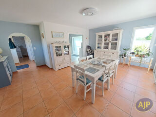  Maison � vendre 4 pi�ces 145 m�