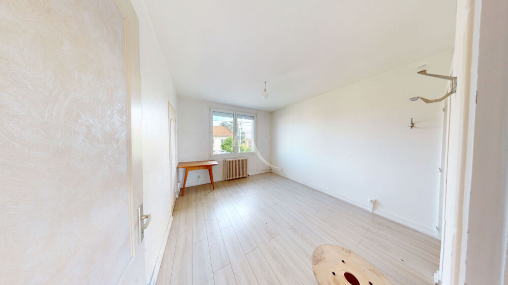 Vente Maison MAISON Saint BENOIT 6 pièces 4 chambres 176 m2 habitable. Saint benoit