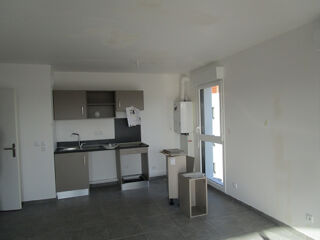  Appartement à louer 3 pièces 63 m²