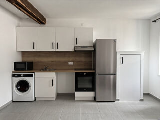  Appartement à louer 2 pièces 45 m²