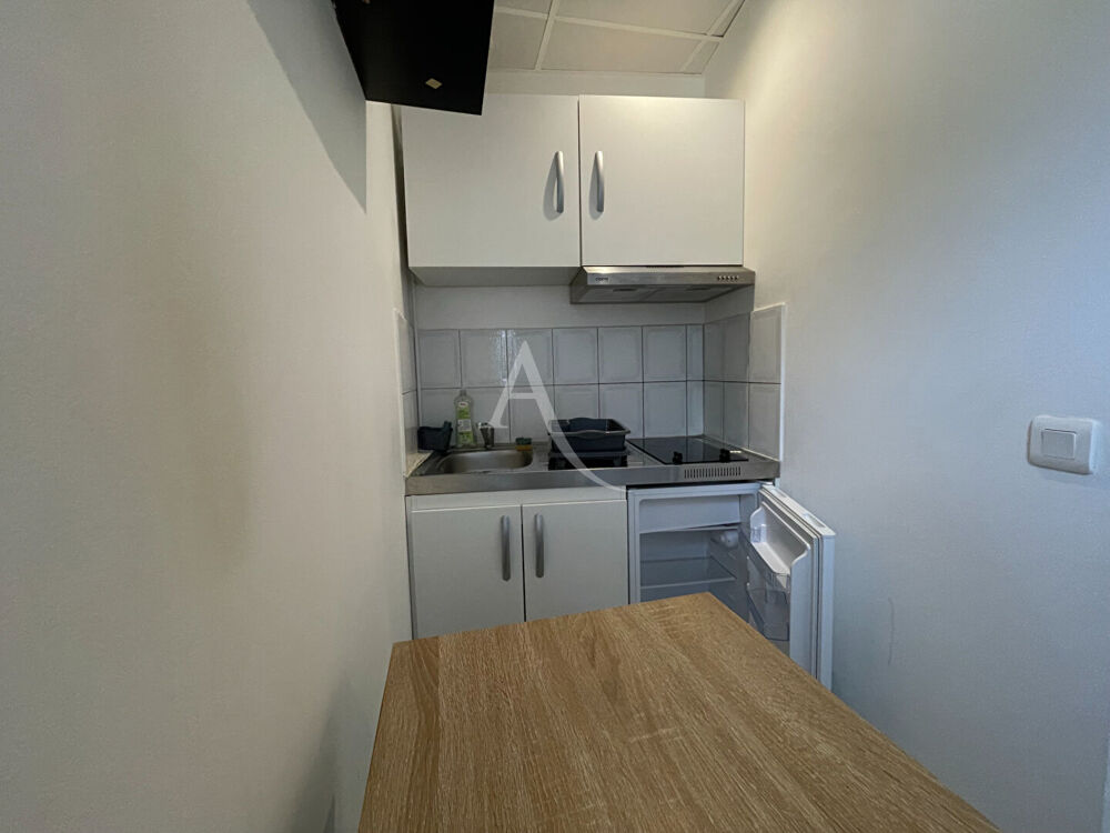 Location Appartement Studio meublé Choisy Le Roi 13.81 m2 Choisy le roi