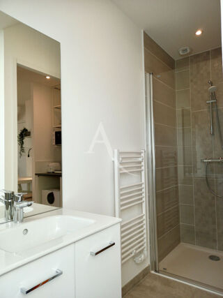  Maison à louer 2 pièces 132 m² Angers