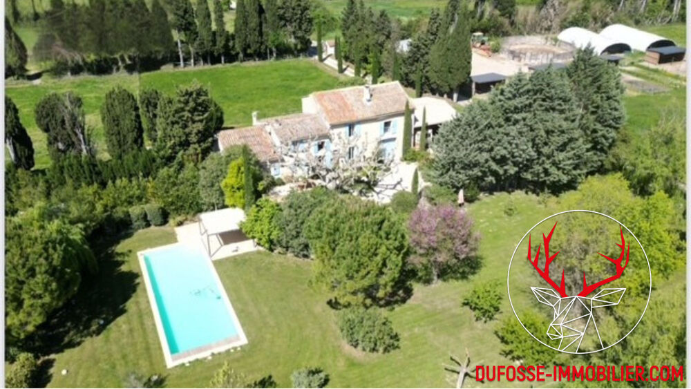 Propriété de 5,5 hectares au pied des Alpilles