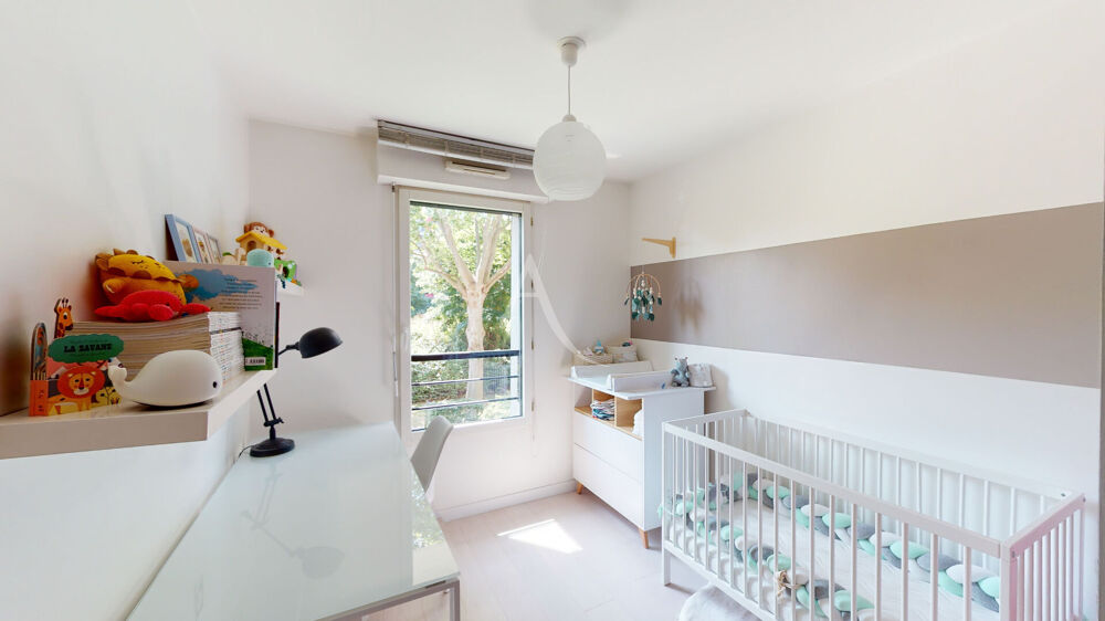 Location Appartement 420 (Appartement A louer) : Appartement Asnieres Sur Seine 3 pièce(s) 67m2 - 1 485.60  CC Asnieres sur seine