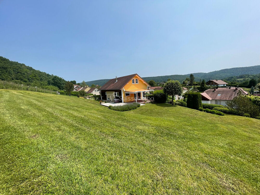 Vente Maison Maison 5 pièce(s) 145.23 m2 sur Terrain de 10 596 m2 Champagnole