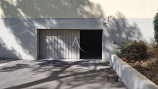  Parking / Garage  louer 10 m