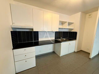  Appartement à louer 3 pièces 69 m²