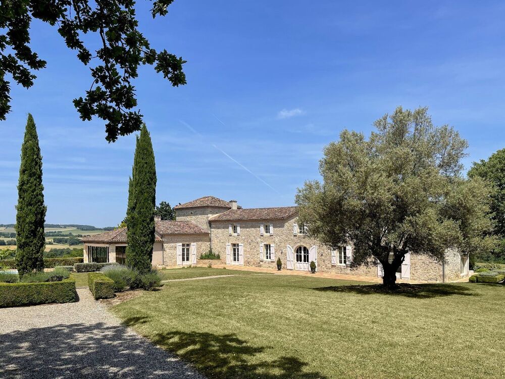 Vente Maison Une propriété de caractère superbement restaurée, avec vues panoramiques Lectoure