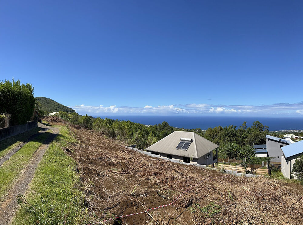 Vente Terrain Terrain à bâtir de 352 m² - Saint Pierre - Vue mer et dégagée Saint pierre