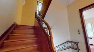  Villa  vendre 7 pices 180 m