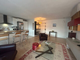  Appartement à louer 3 pièces 65 m²