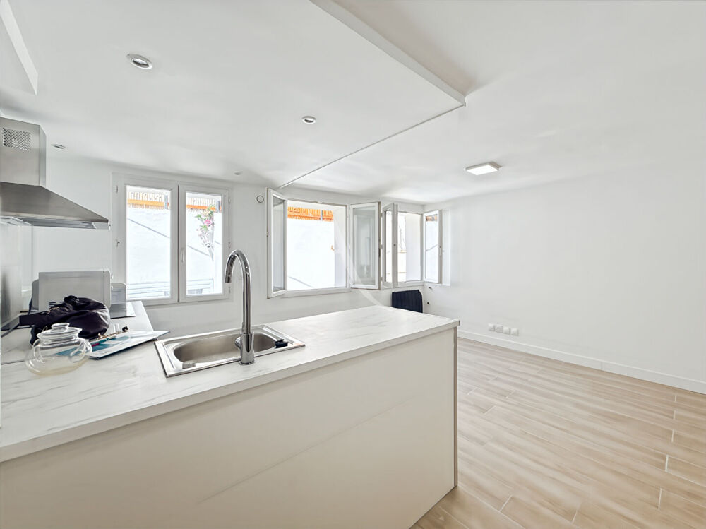 Studio d'environ 23 m² très lumineux à deux pas du centre de Cannes