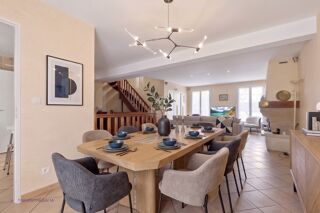 Maison 8 pièces 181 m² · à Saint-Germain-en-Laye · 181 m² · 799 000 €