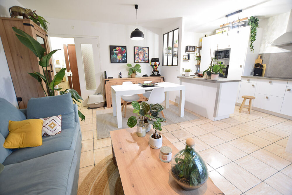 Location Appartement Appartement  2 pièce(s) de 47 m² avec terrasse & jardinet Ballainvilliers