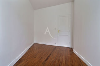  Appartement à louer 2 pièces 31 m²