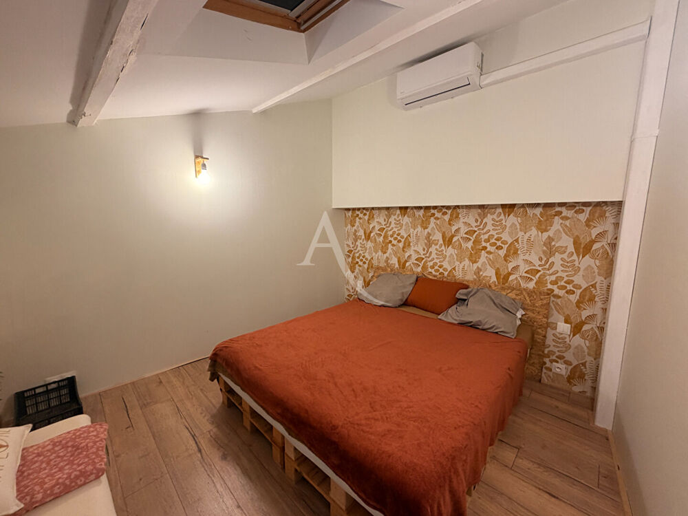 Vente Maison Maison de ville comprenant 2 appartements et un grand garage Narbonne