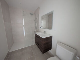  Appartement à louer 3 pièces 63 m²
