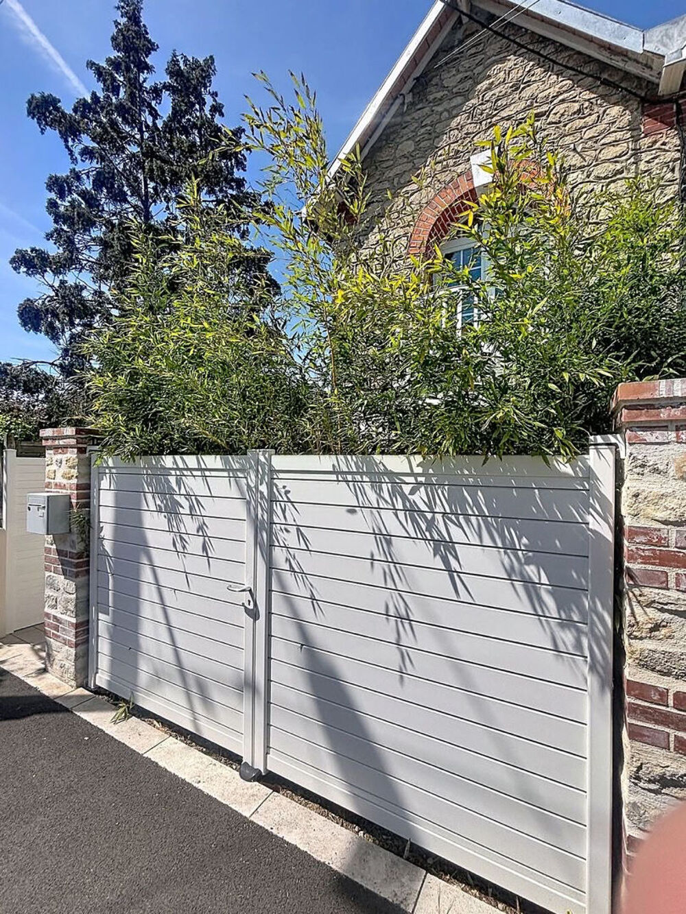 EXCLUSIVITE-LOT DE 2 APPARTEMENTS MEUBLES AVEC JACCUZZI PRIVATIFS