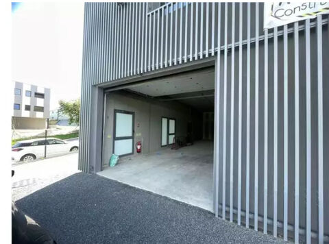Entrepôt à louer Montussan 1106 33450 Montussan