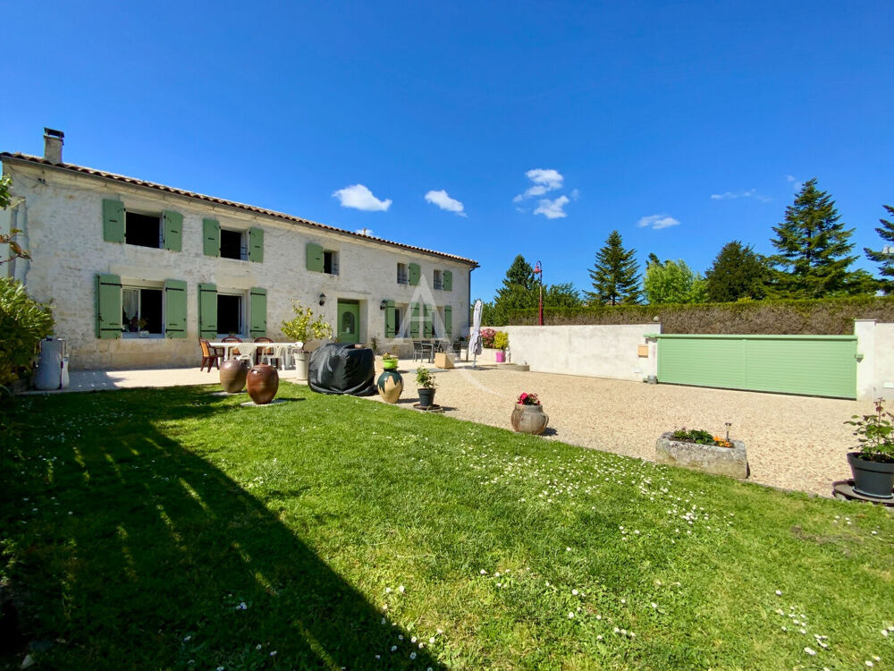 Maison 6 pièces 210 m² · à Pons · 210 m² · 430 000 €
