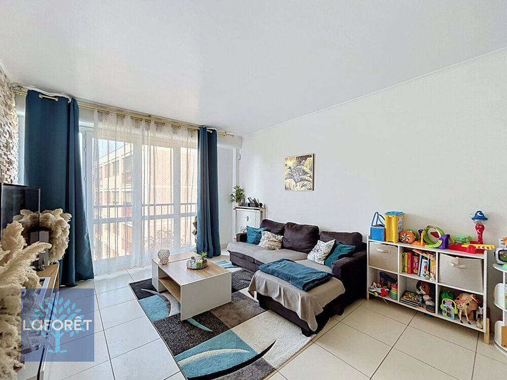 Appartement Corbeil Essonnes 3 pièces 63.64 m2