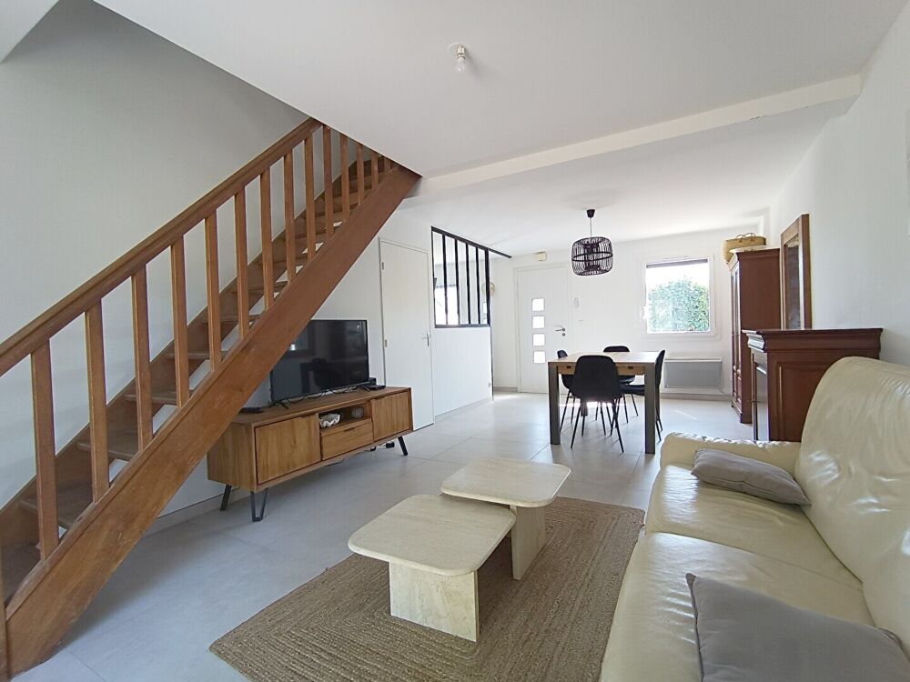 Vente Maison Maison à vendre de 3 chambres avec vie de plain pied et idéalement placée à Saint-Avé et proche commerces Saint ave