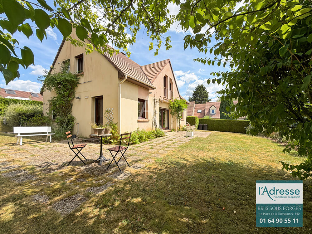 Maison 7 pièces 181 m² · à Fontenay les Briis · 181 m² · 449 000 €