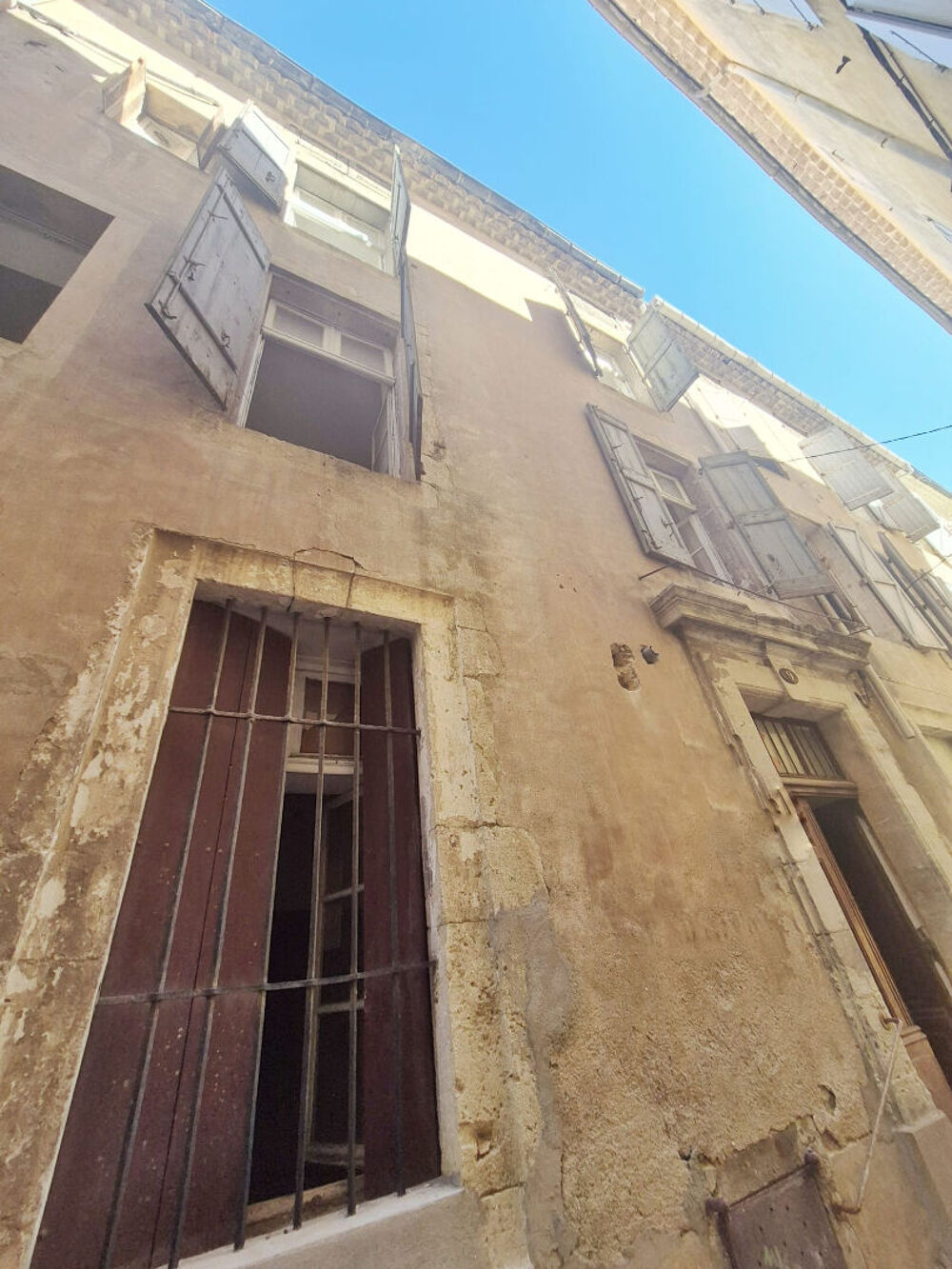 Vente Immeuble Immeuble à fort potentiel, rénovation à poursuivre Beziers