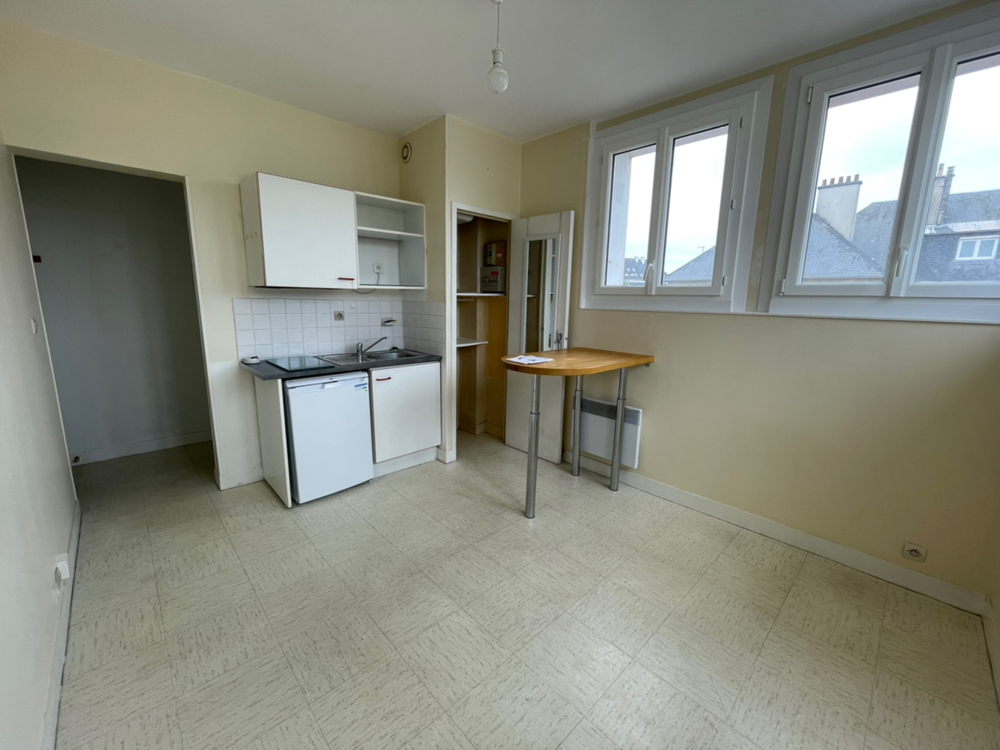 CAEN : appartement F1 à louer rue de la délivrande