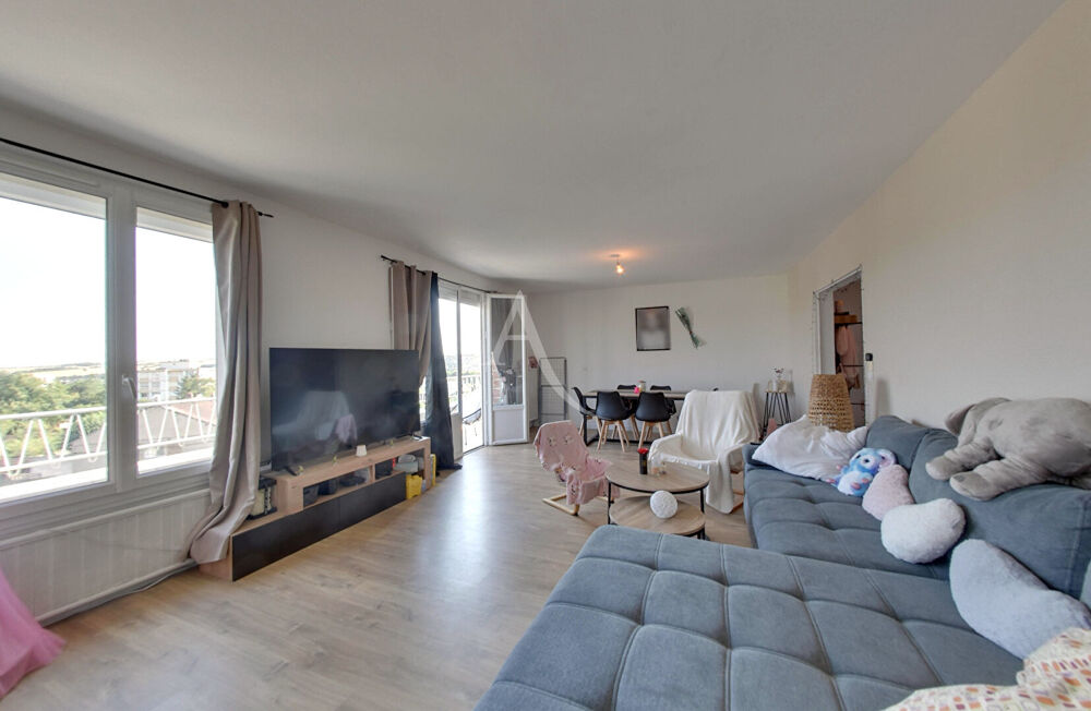 Superbe 4 pièces de 79 m² avec balcon, cuisine moderne et cave