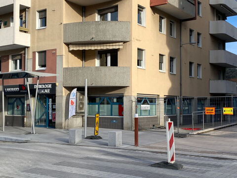   EXCLUSIVITE : THONON - LOCAL COMMERCIAL / BUREAU - 261m² 