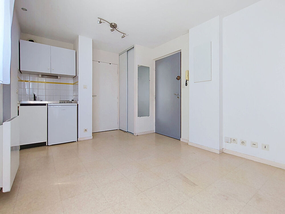Location Appartement DIJON - PROCHE FACULTE et HYPPOLYTE FONTAINE  - MIRANDE Dijon