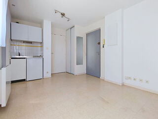  Appartement à louer 1 pièce 17 m²