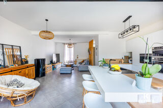 Maison  vendre 6 pices 141 m