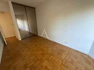  Appartement à louer 2 pièces 48 m² Chatou