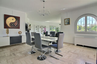  Maison � vendre 8 pi�ces 266 m�