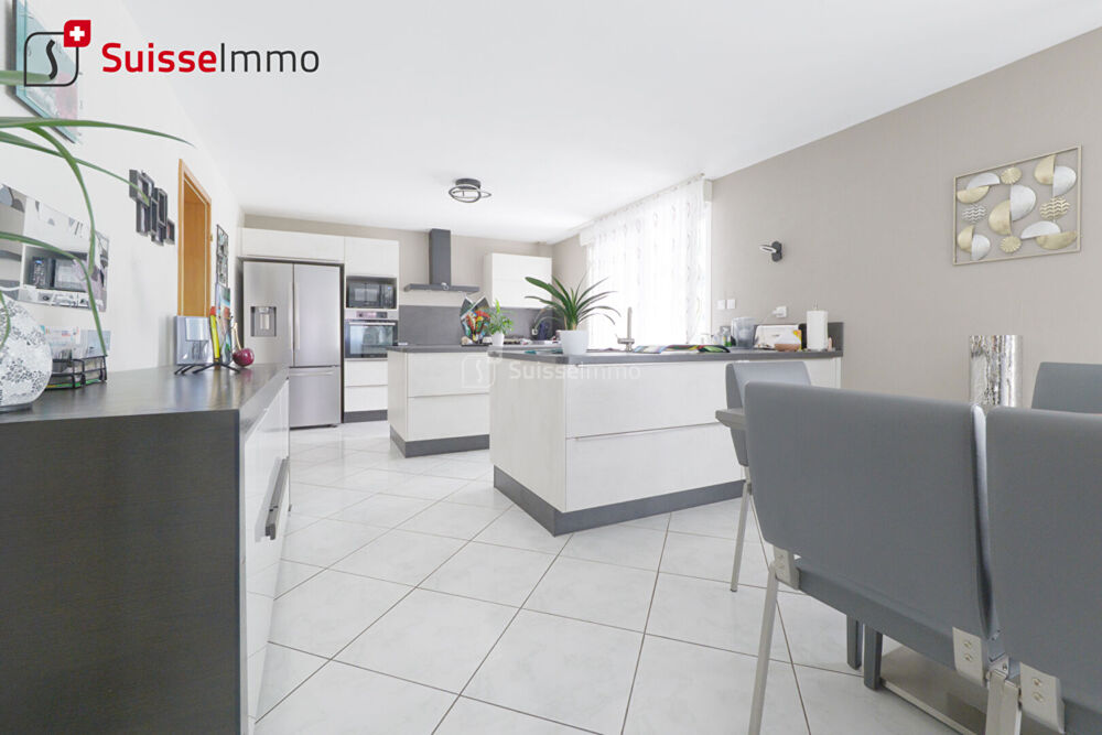 Vente Maison EXINCOURT - Maison de 2003 avec piscine, 136 m2 Exincourt